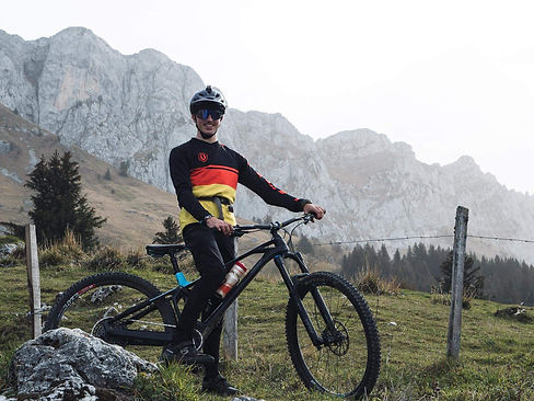 Blue Bear - Equipe - Jean Marc Picas - VTT.jpeg