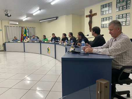 Águas de Chapecó: Sessão marcada pela presença do público