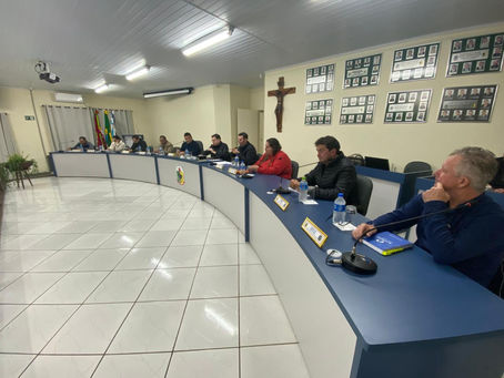 Águas de Chapecó: Entrada e aprovação de projetos marcam sessão