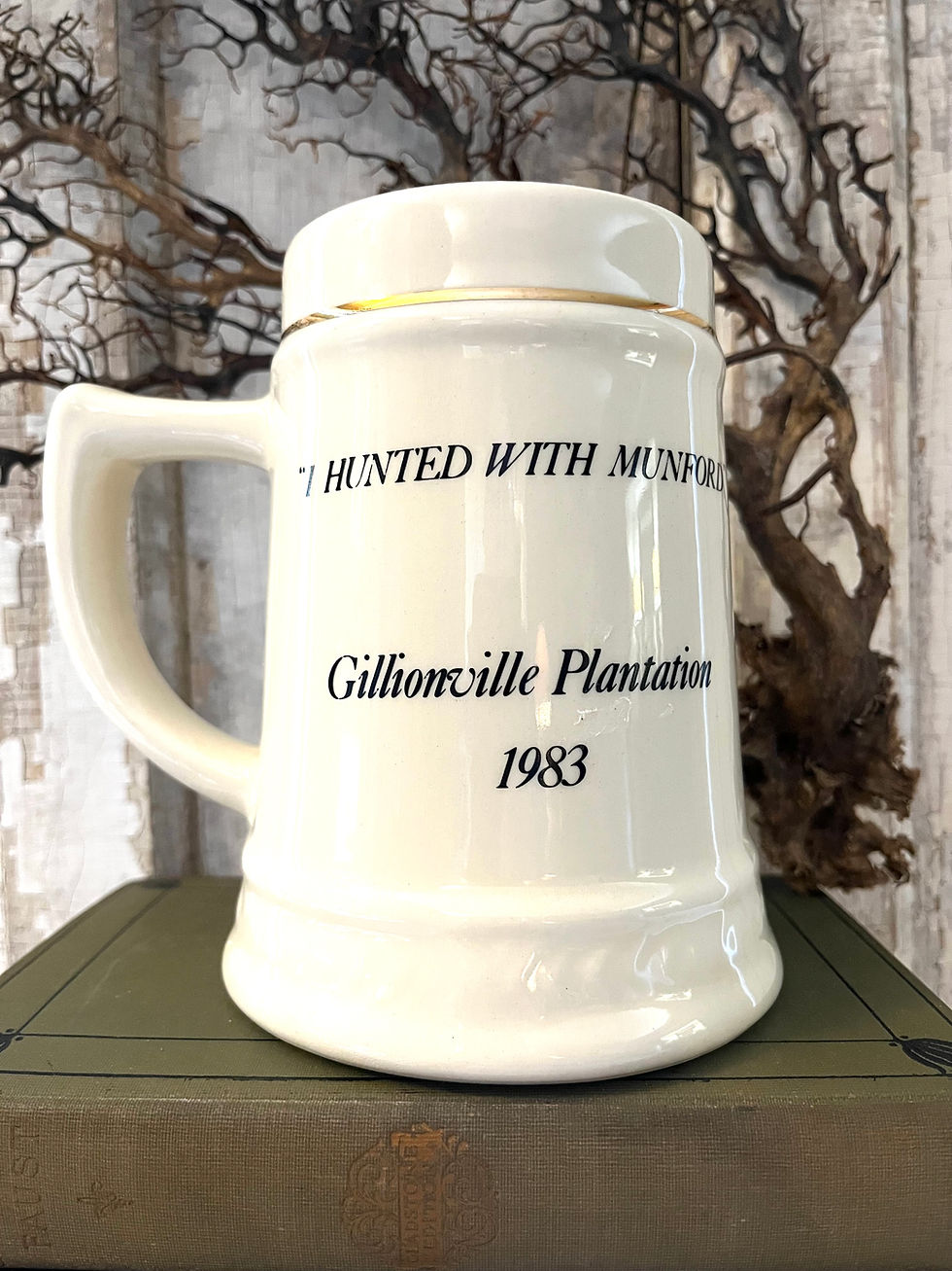Thumbnail: Vintage Hunting Club Mug, 1983