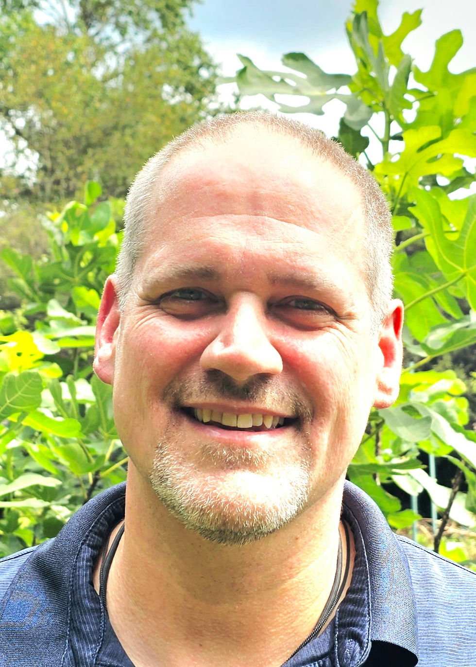 matt holton, lmt head shot.jpg