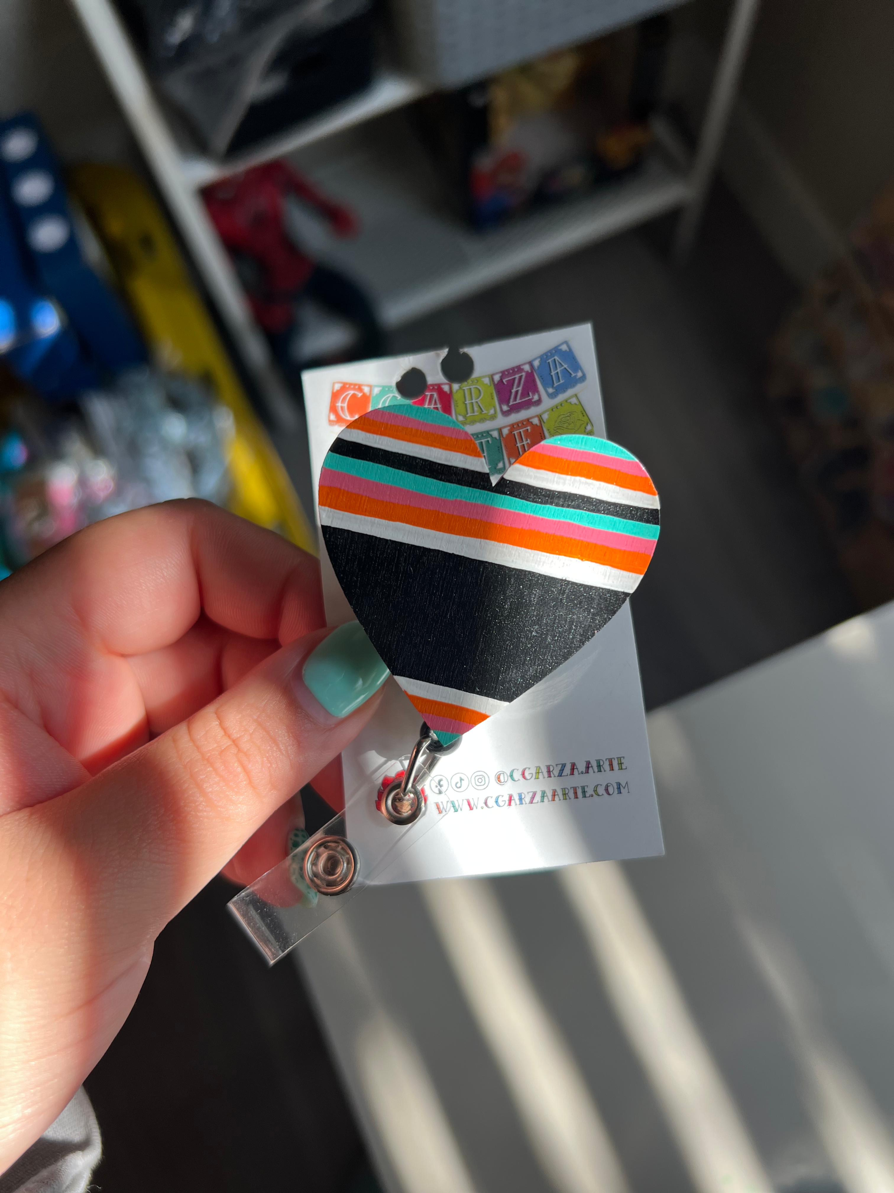 Hand Painted Los Espurs Serape Corazones