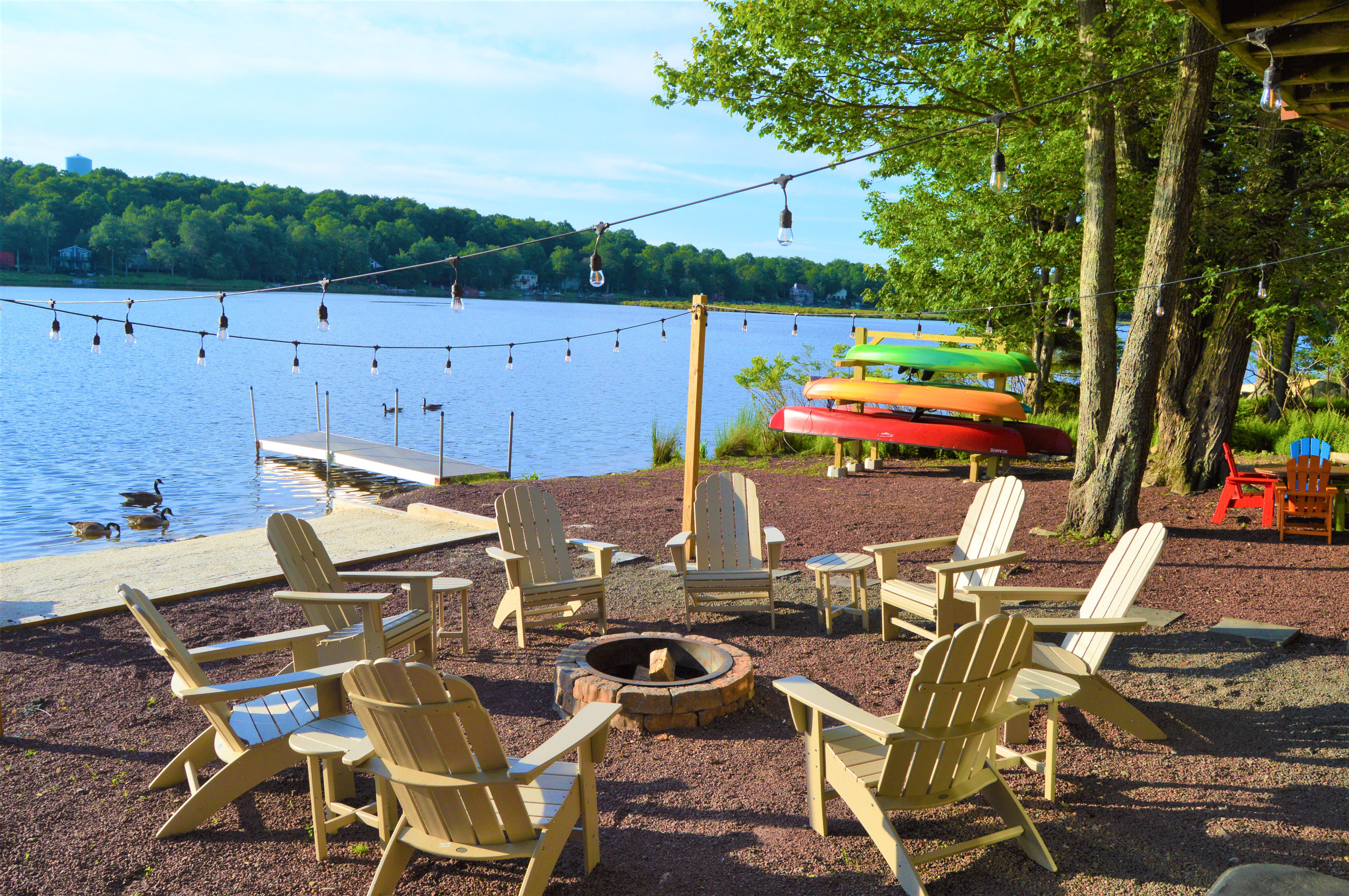 Vacation the Poconos Rental Homes | lakefront vacation home rental ...