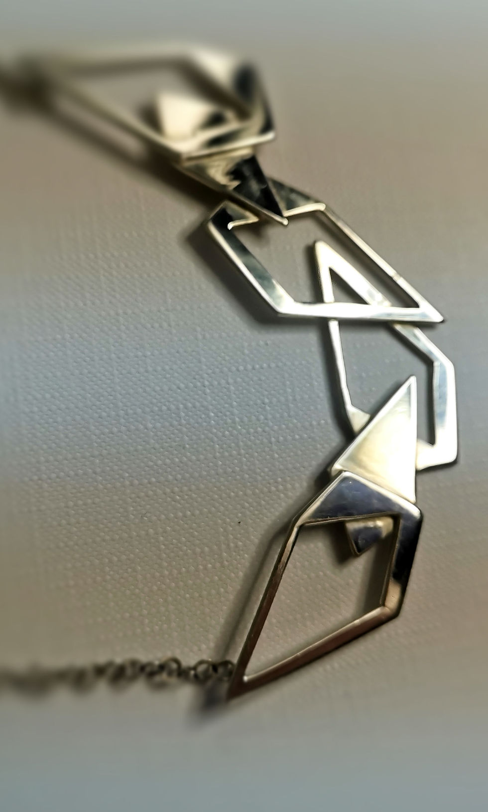 Thumbnail: Diamond collar