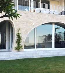 Handmade Petersen K71 bricks