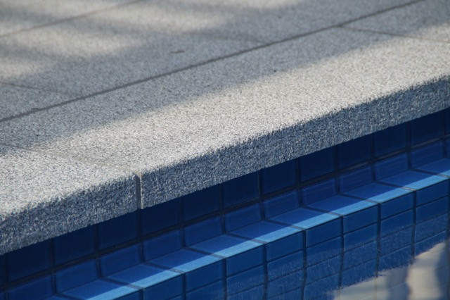 Silver Granite coping