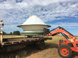 EASY TO MOVE POLY CATTLE FEEDER