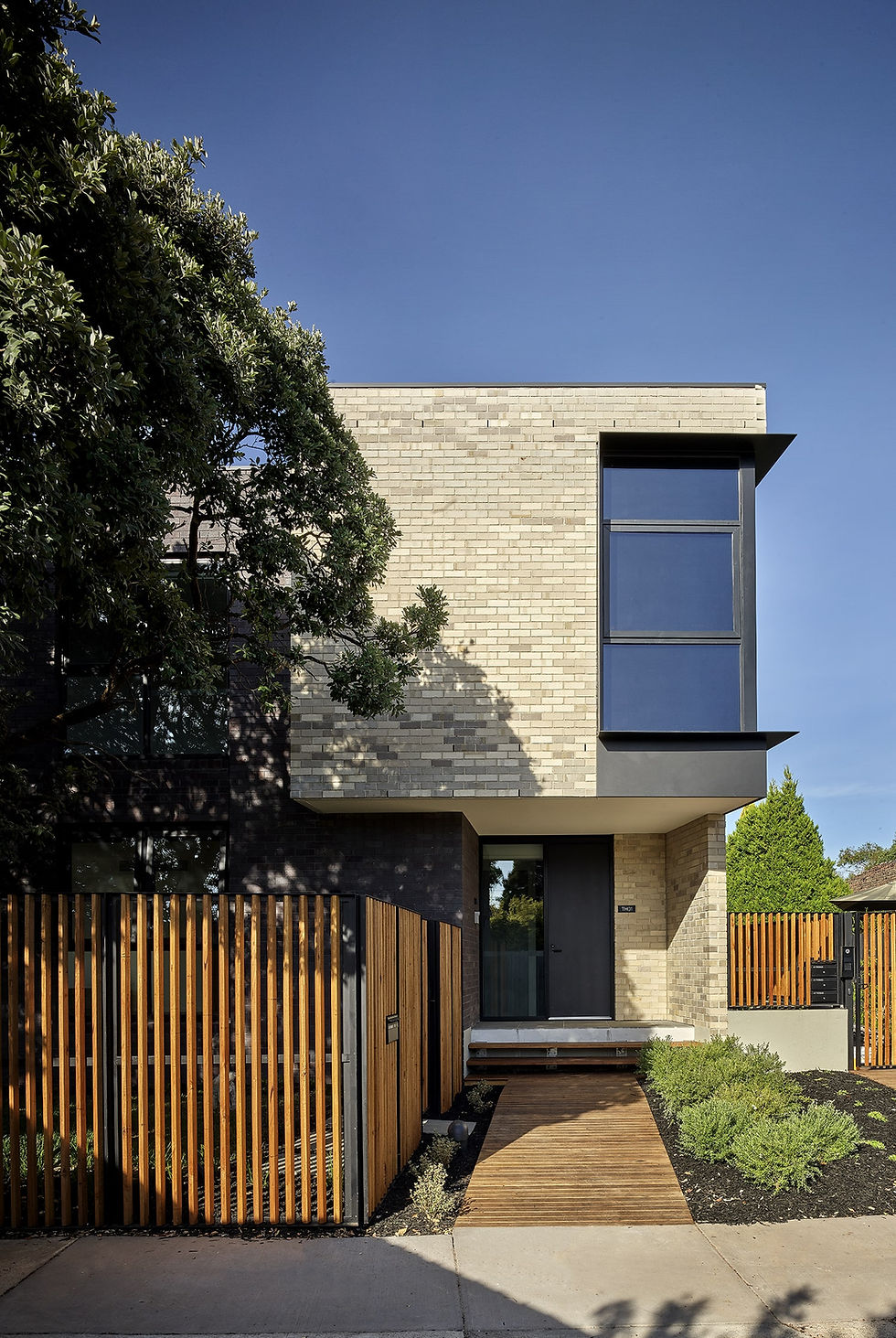Custom Brick Inlay Brick tiles | Brick Inlay | Robertson Facade Systems