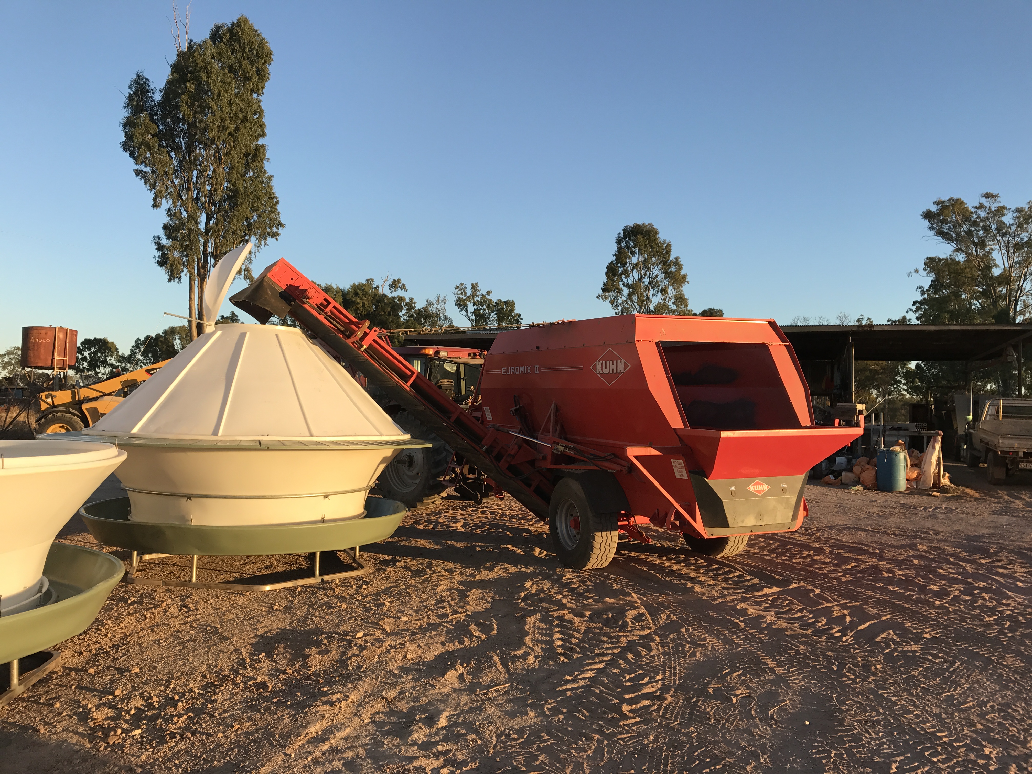 Round Poly Cattle Feeders Buy A No Rust Cattle Feeder
