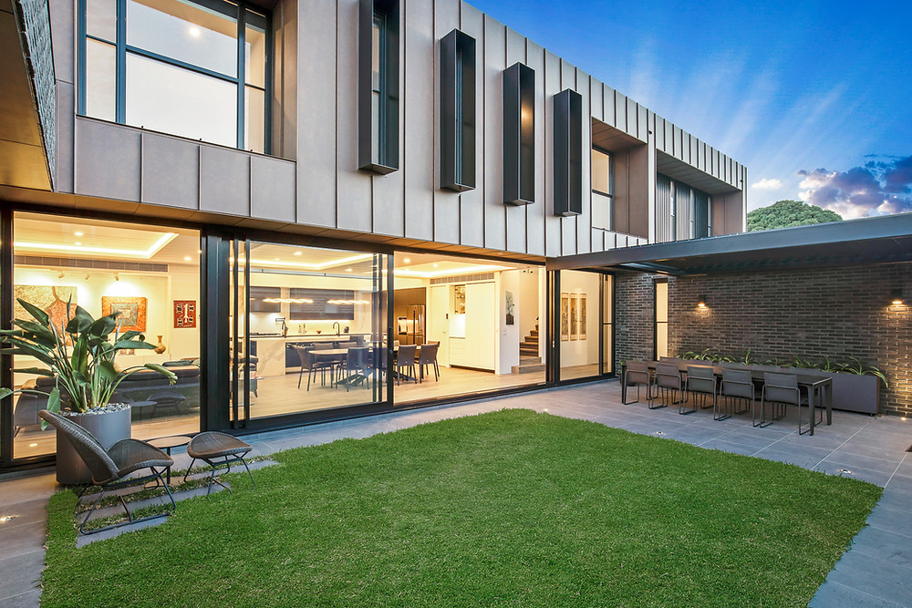 Petersen K55 and D55 bricks, Caulfield House