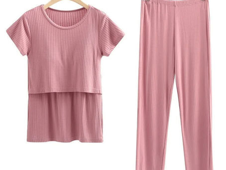 THE HOTTEST BREASTFEEDING WEAR