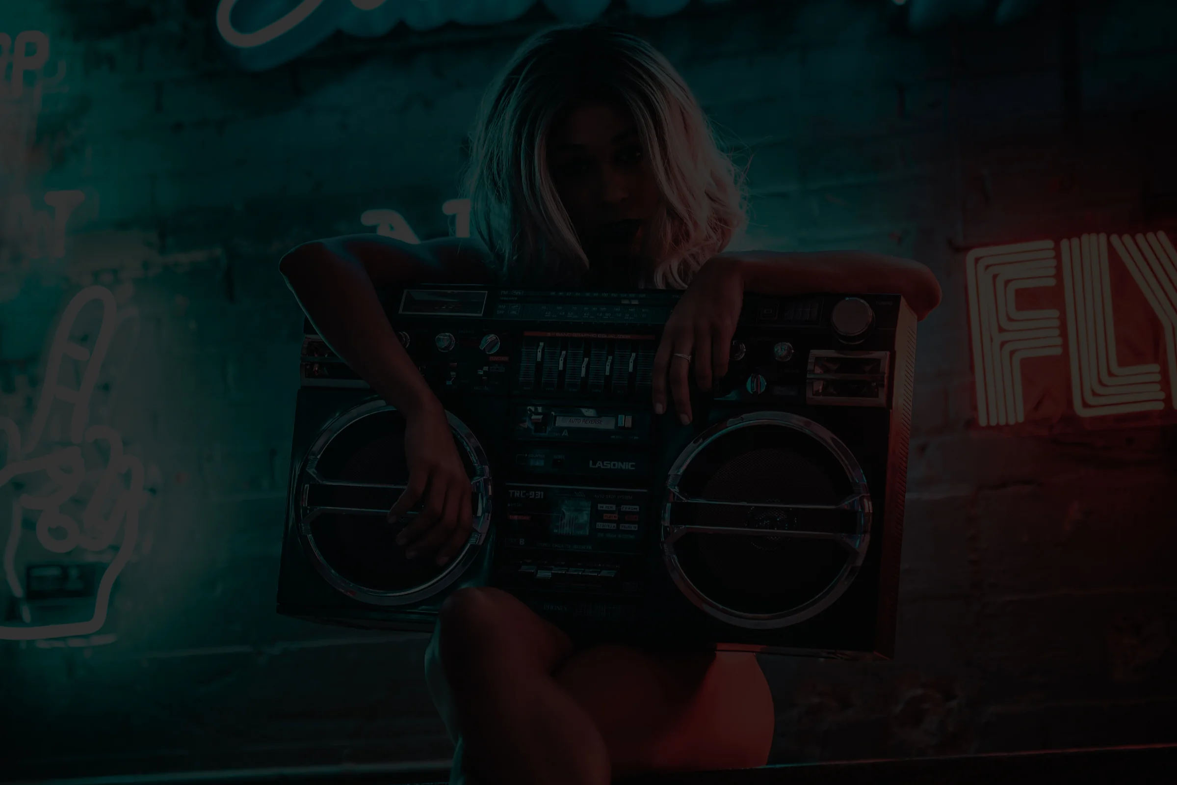MIMI_BOOMBOX_edited.webp