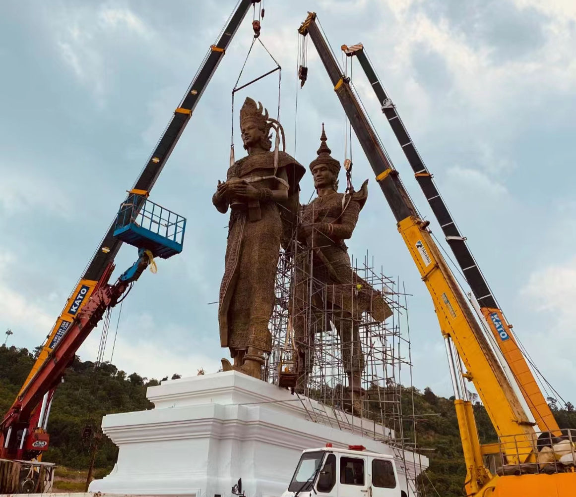 Large public sculpture project reference