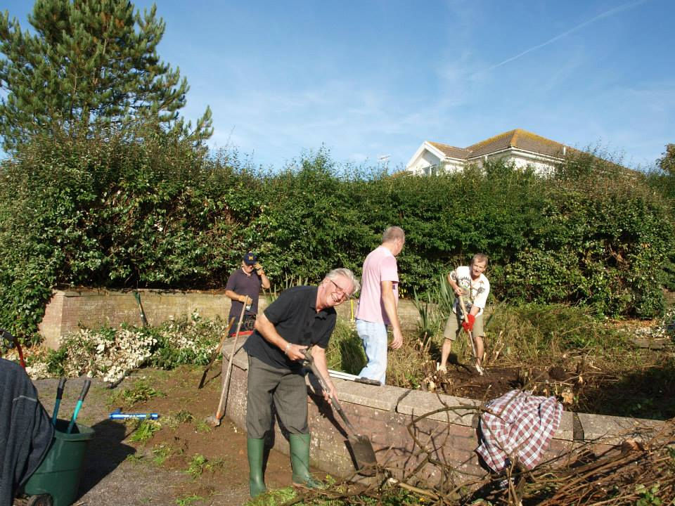 Sandy Water Park resident volunteers