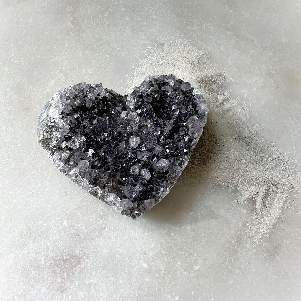 Thumbnail: Black Amethyst Mini Cluster Heart