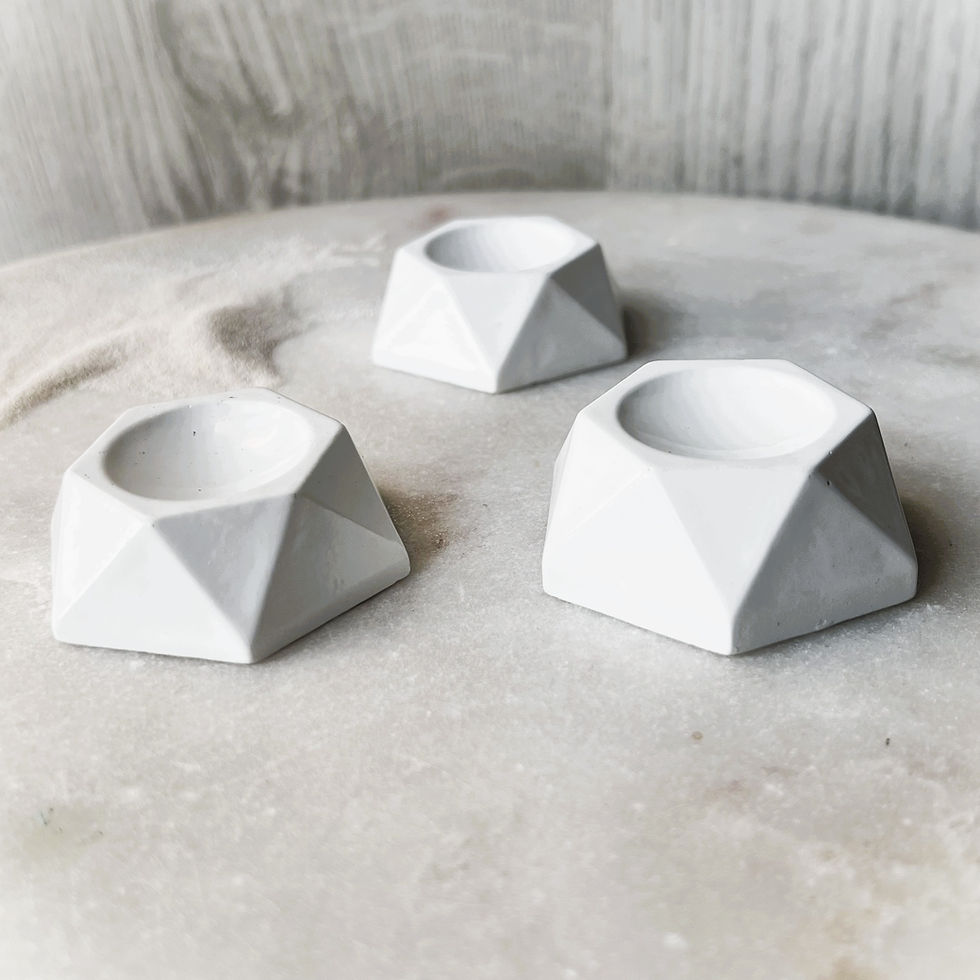 Thumbnail: White Geometric Sphere Holder