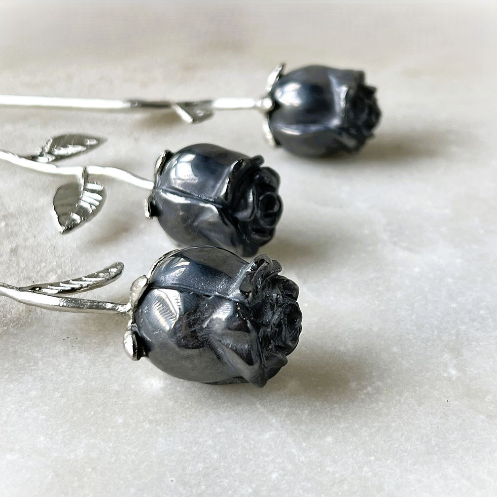 Thumbnail: Small Terahertz Silver Stem Crystal Rose
