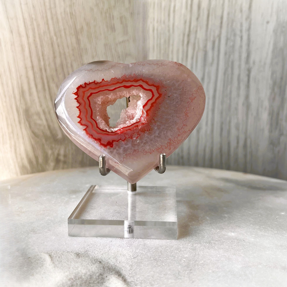 Thumbnail: Agate Bleeding Heart Portal