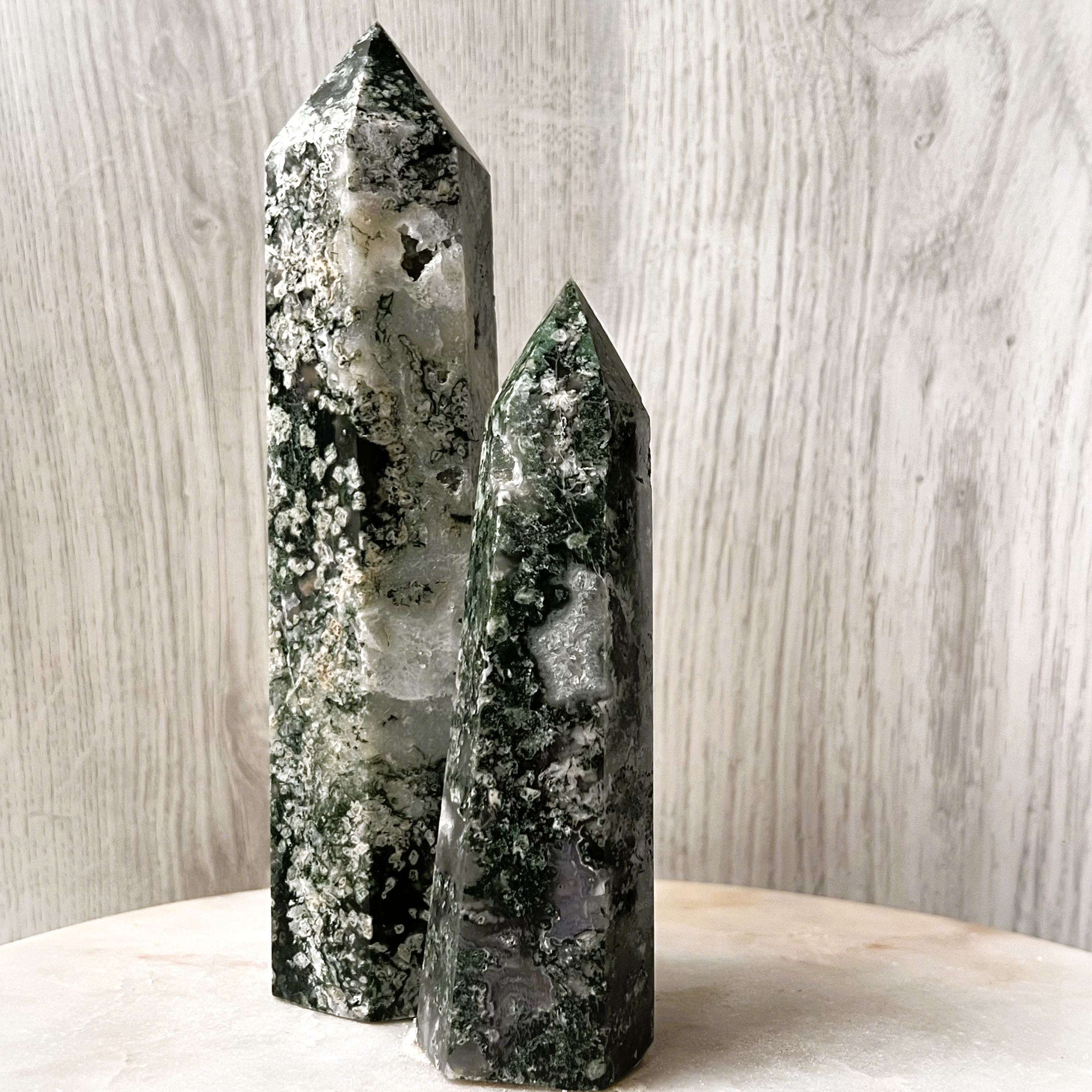 Large Snowflower Moss Agate Tower - India