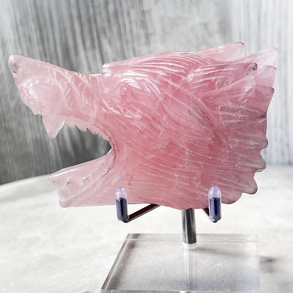 Thumbnail: Rose Quartz Wolf