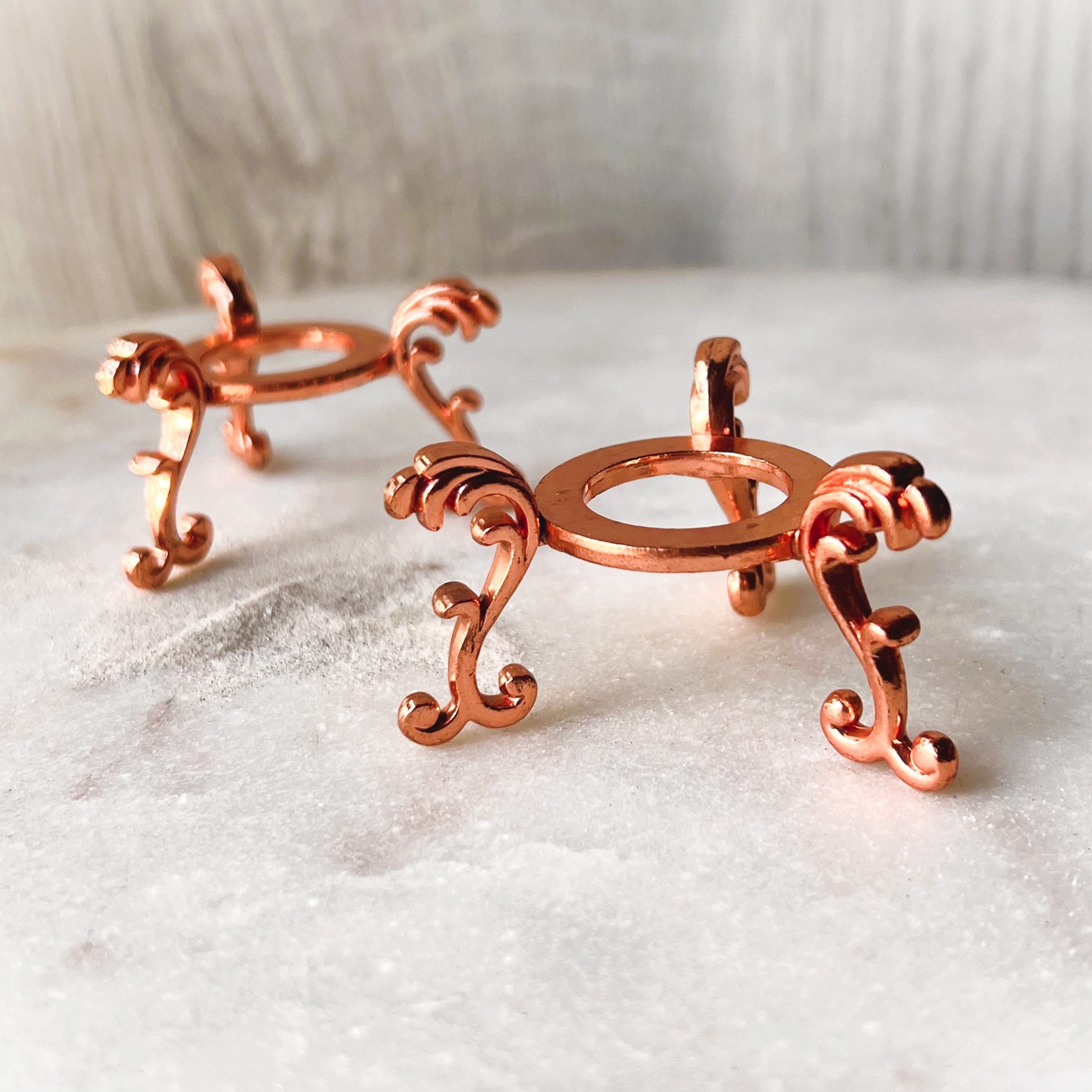 Curved Foot Sphere Holder - Rose Gold