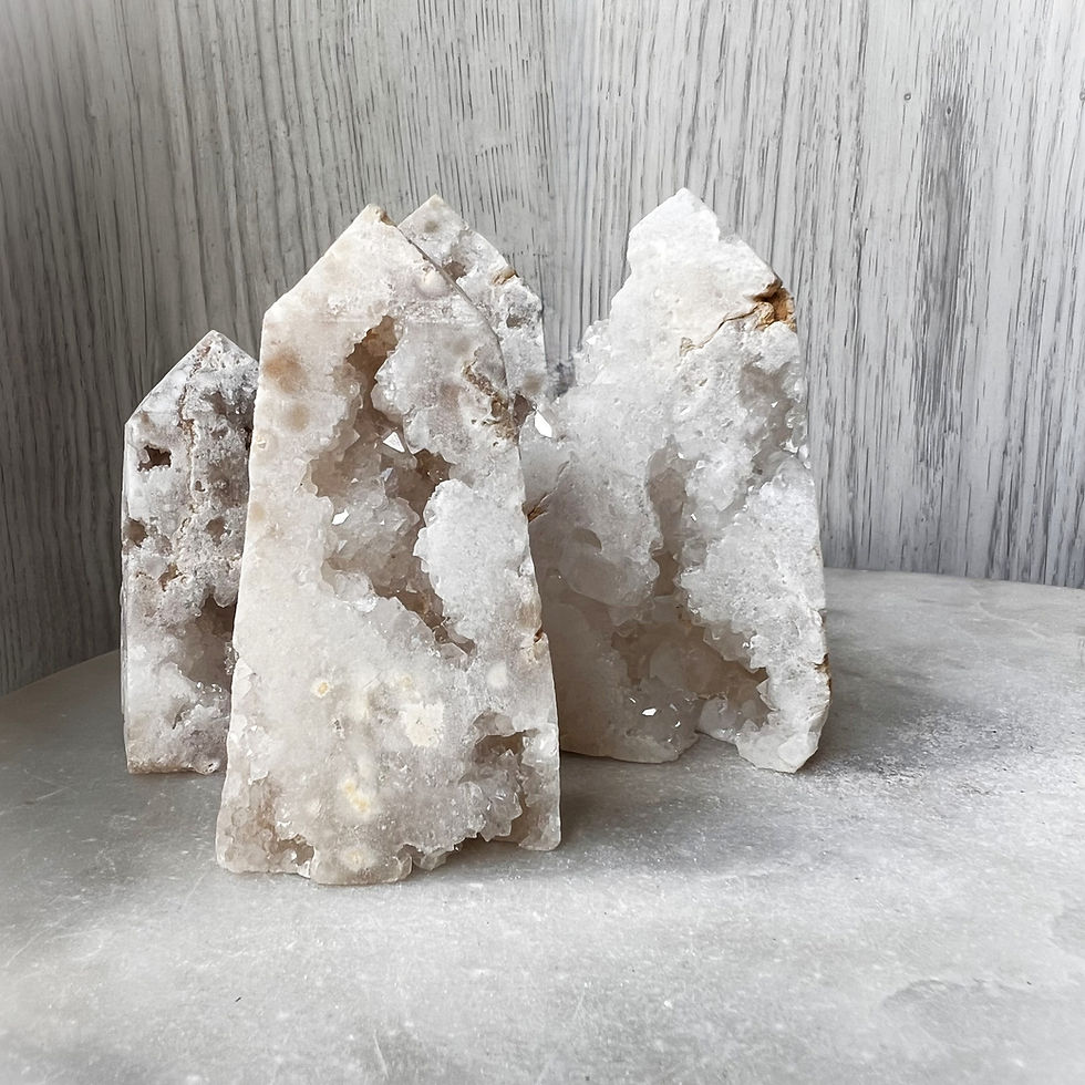 Thumbnail: Druzy Quartz Tower - Morocco