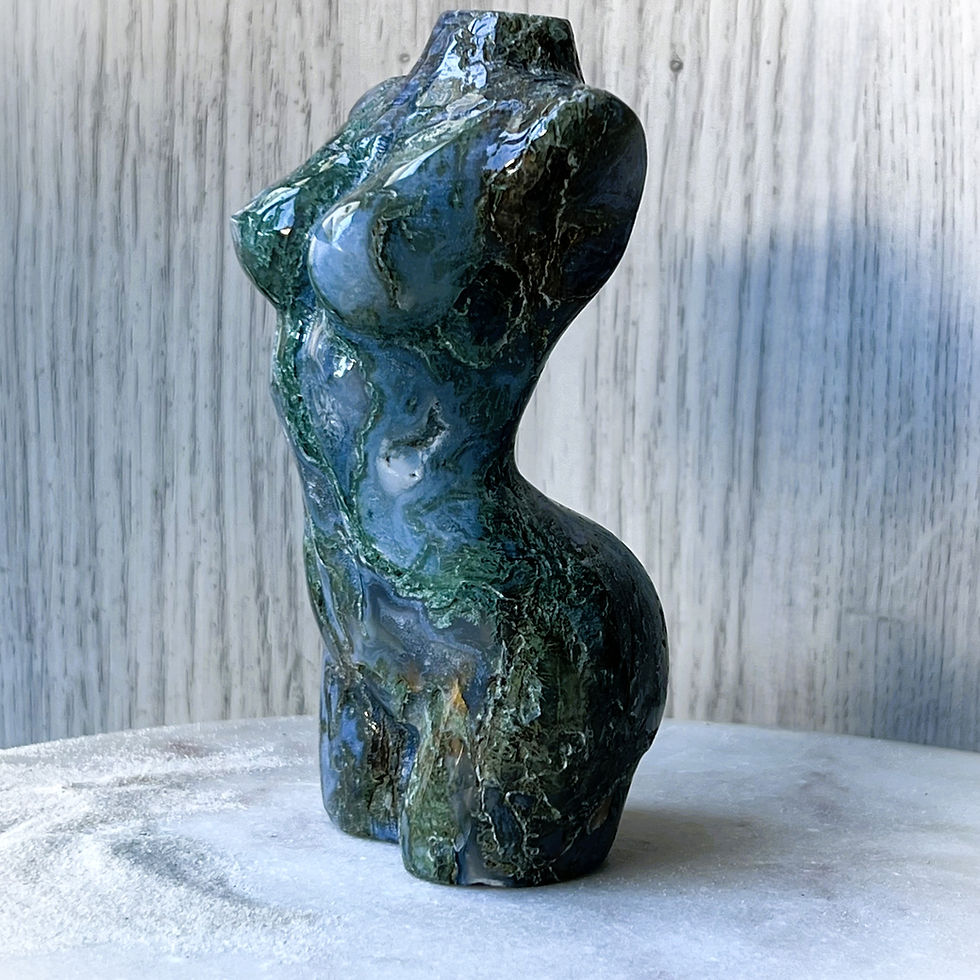 Thumbnail: Moss Agate Goddess