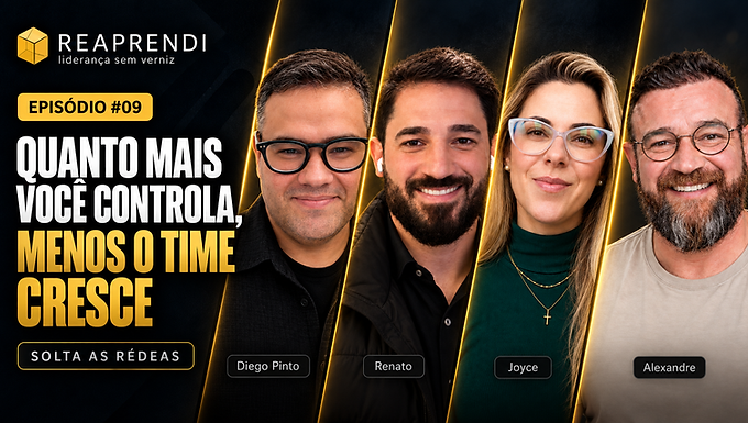 No episódio do REAPRENDI sobre soltar as rédeas, Alexandre Gyurkovits e Joyce Gyurkovits recebem Renato Mascarenhas, executivo referência em Transformação de Negócios, Excelência Comercial e Growth, e Diego Pinto, executivo referência em Comercial, Planejamento, Growth e Experiência do Cliente. Juntos, os convidados somam 42 anos de liderança, mais de 600 pessoas lideradas e passagens por 17 organizações.

Renato conta que, na primeira liderança, percebeu que quanto mais cobrava e acelerava, menos o time entregava. Anos depois, num projeto estratégico, criou rituais, checkpoints e relatórios, e o trabalho não andava. Antes das férias, pensou em deixar um e-mail com as tarefas de cada um, mas decidiu não mandar. Na volta, o time tinha uma proposta pronta, que foi implantada e trouxe resultado. Para ele, o líder garante visibilidade e conversa próxima, aponta aonde chegar e deixa o como com o time.

Diego lembra que, como gestor de primeira viagem, fazia tudo sozinho com a única pessoa da equipe, até ouvir dela que se sentia “a tia do café”. Reconheceu o erro e mudou. Hoje, em vez de conferir tarefas, pergunta todo dia se o time tem o que precisa para entregar o combinado. Para ele, amadurecer como líder é sair da sala sabendo que o time encontra a resposta sem você.