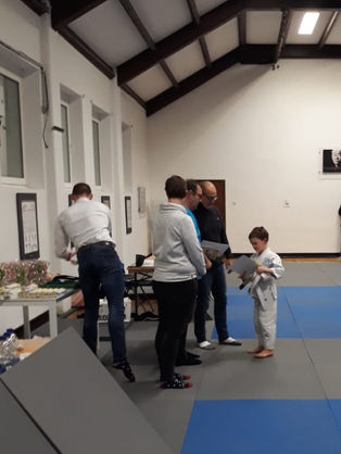 2021.12.17_Kyu-Prüfung Xmas (13).jpg