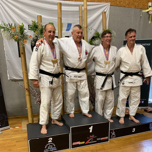 Siegerehrung Tours Masters 2022 M. Zöllner.jpg