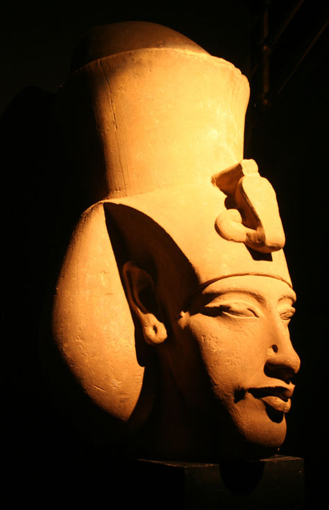 BLOG: Why is Akhenaton so controversial?