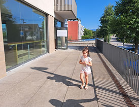 Yaay Fun Land Kinderwagen Parkplatz