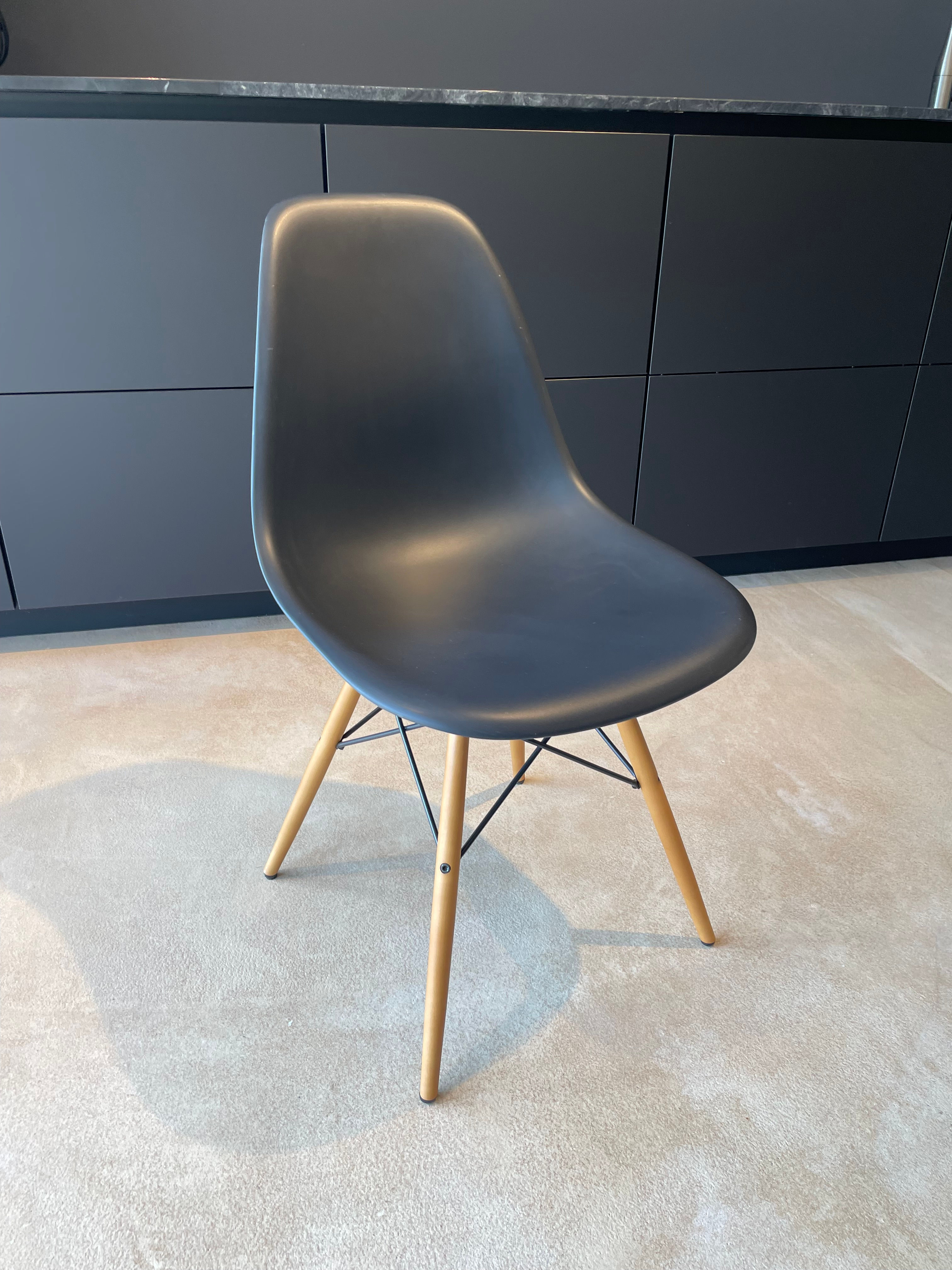 Stuhl Eames Chair VITRA