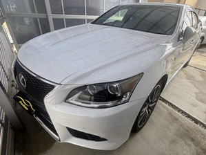 H25年レクサスLS ユーザー様よりお買取させていただきました。数ある業者様から弊社をお選びいただき、誠に有難う御座いました