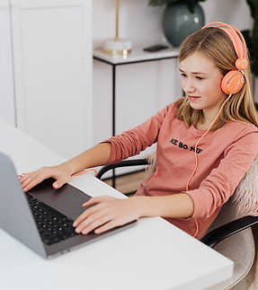 Child participating in online reading intervention session