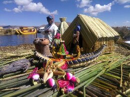 ISLA DE UROS