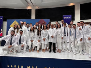 Estudiantes de la UNIVA culminan carrera de Medicina convirtiéndose oficialmente en médicos