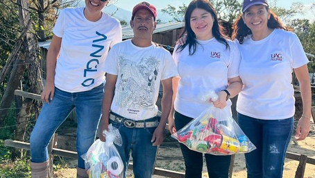 Egresados UAG apoyan a afectados por huracanes