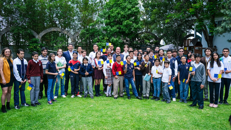 RECIBE GOBERNADOR A ESTUDIANTES DE JALISCO QUE ASISTIRÁN A LA COMPETENCIA INTERNACIONAL DE MATEMÁTIC