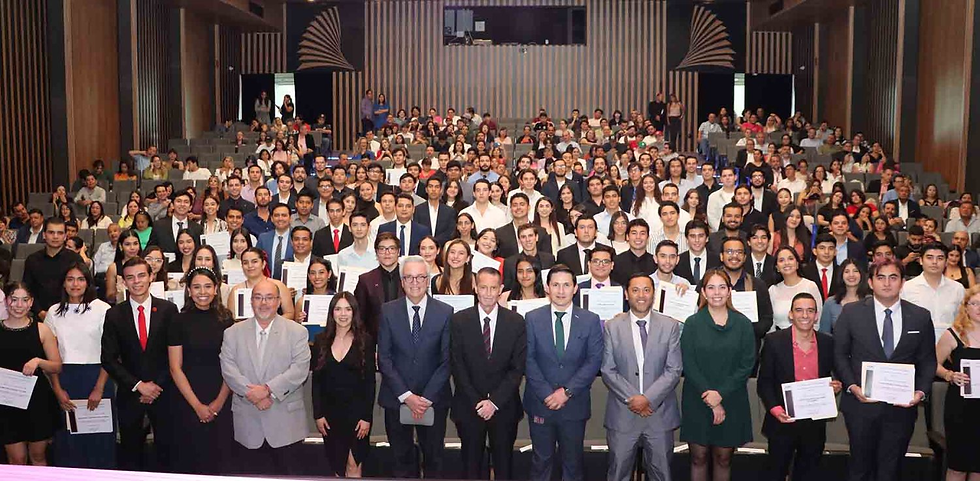 Reconocen a los mejores alumnos de ingenierías