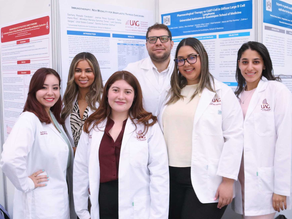 Estudiantes del Programa Internacional de Medicina presentan investigaciones