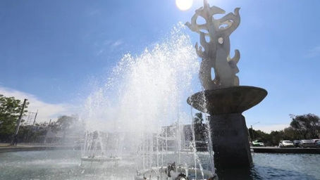 Se llevo a cabo la inauguración de la renovación de la Fuente Olímpica en la Calzada Independencia 