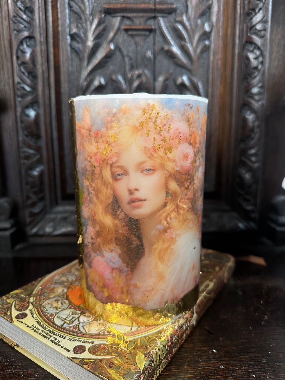 Chloe medium candle