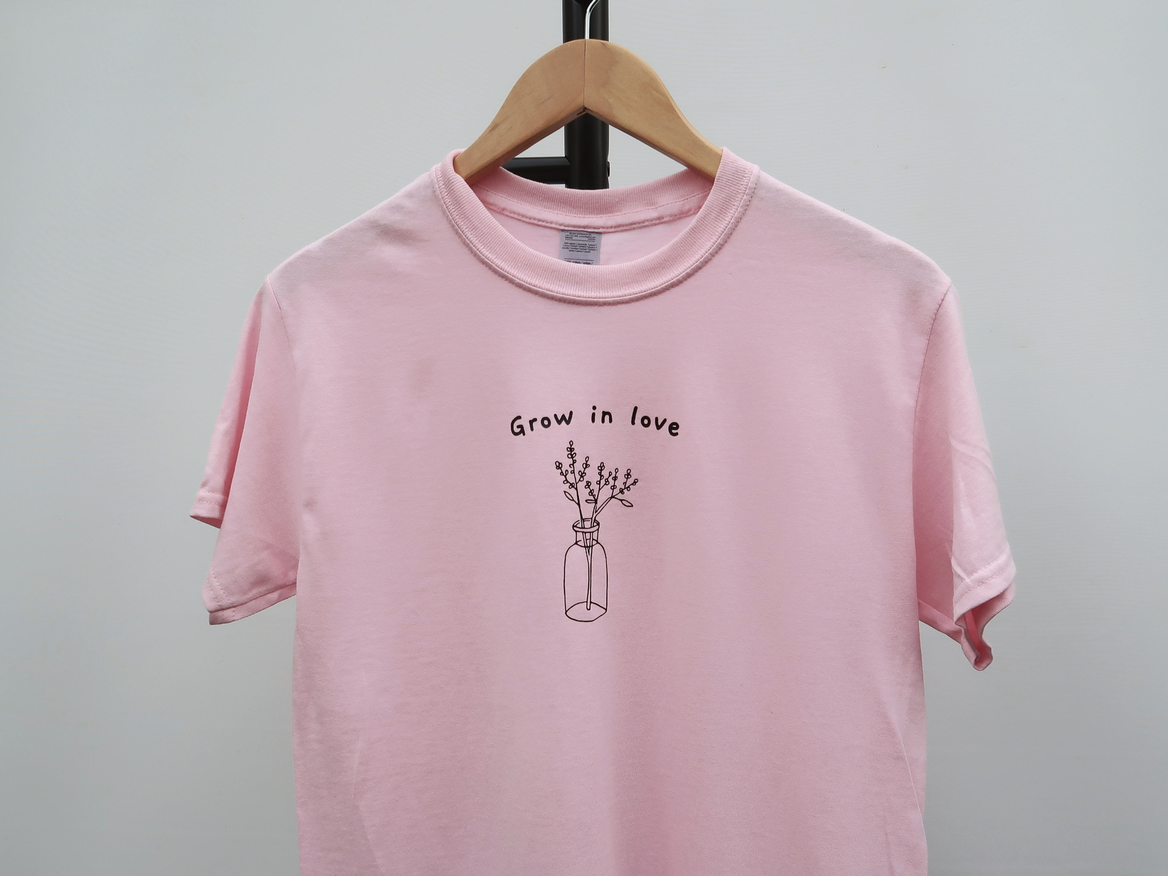 Grow in love tee