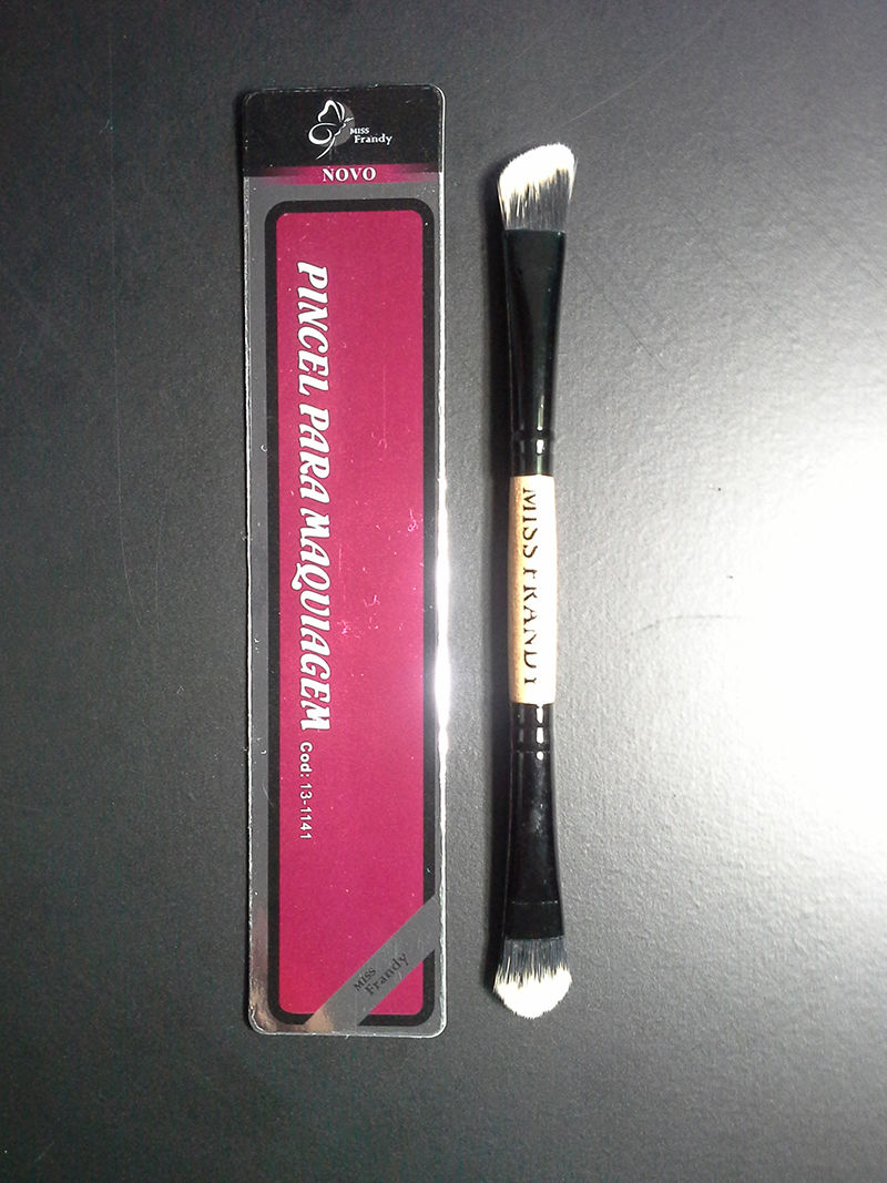 13-1141 Pincel para Maquiagem
