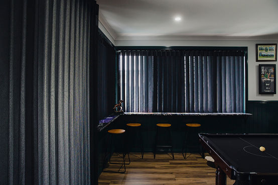 Plantation blinds, venetians, verishades, roller blinds, verticals, curtains, windows