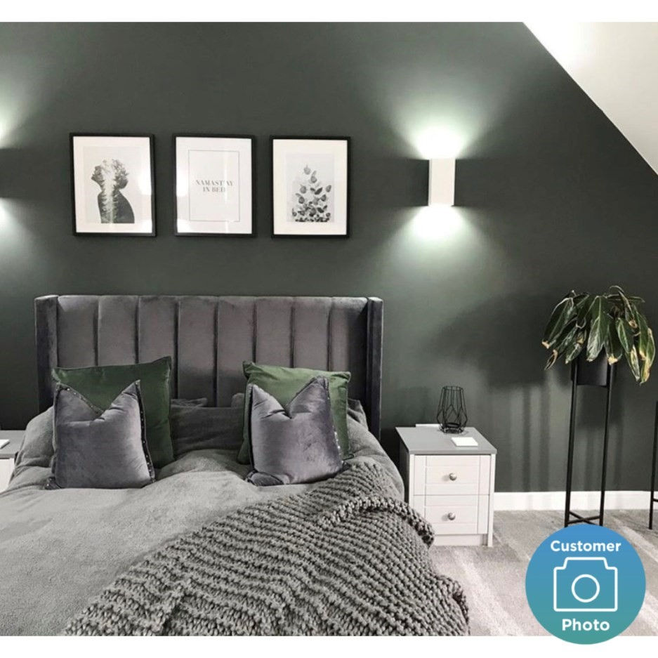 Thumbnail: The Elegance Bed