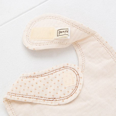 縮圖：日本製有機全棉口水肩(水豚)