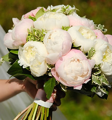 bride-bouquet-flowers-wedding.jpg