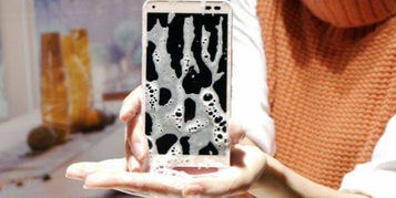 Marca japonesa lança celular que pode ser lavado com sabão